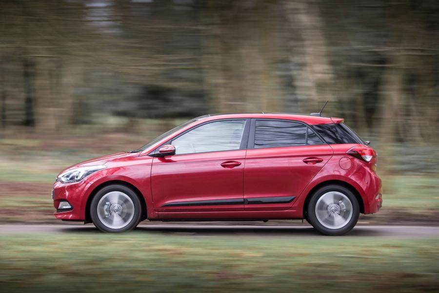  Hyundai i20 2015 года  (UK) (фото 21 из 24)
